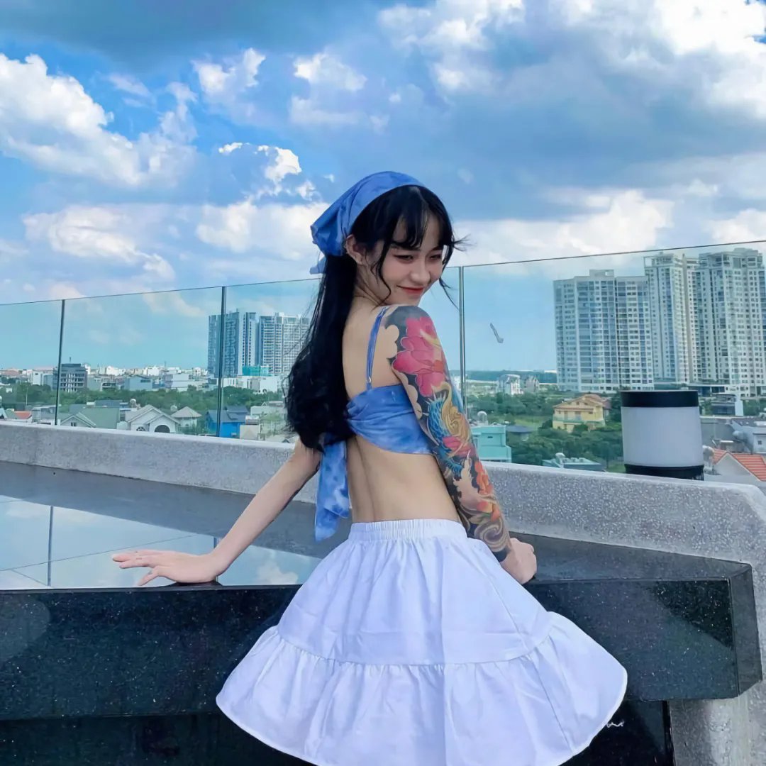 黑夜里的眼睛